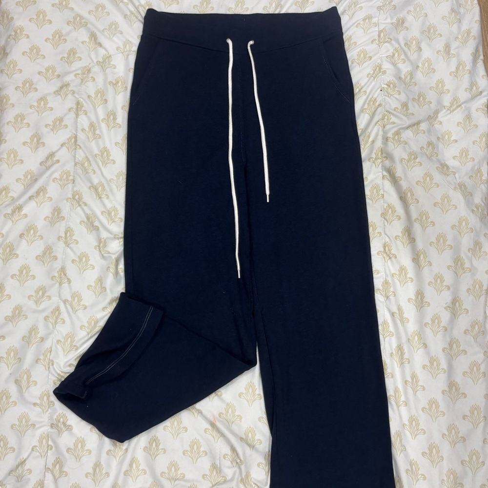 Monrow Classic Navy Joggers